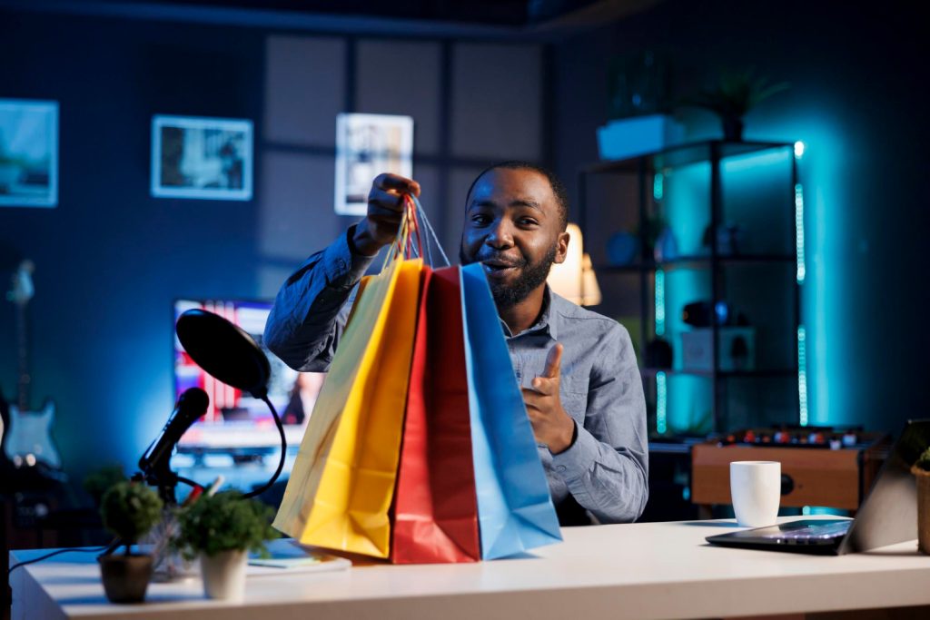 L'influenceur fait du shopping